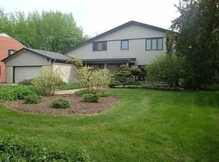 8431 N Indian Creek Pkwy, Milwaukee, WI 53217