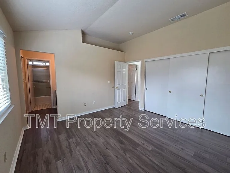 2234 Wall St — Photo 22