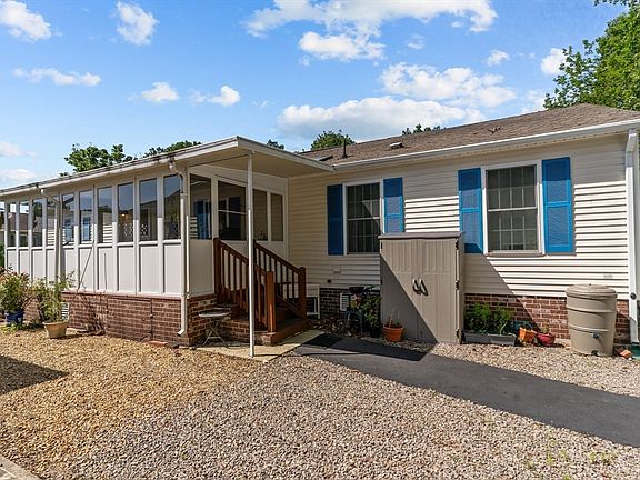 2nd image of 3 Hannah Dr #617