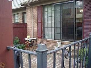 2nd image of 31194 Country Way #1