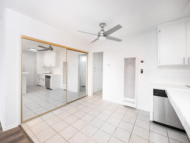 1166 S. Crenshaw Blvd — Photo 13