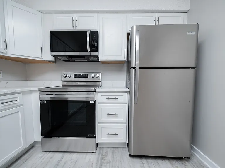 5505 Seminary Rd #103N — Photo 51