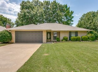 3055 Panhandle Dr, Grapevine, TX 76051