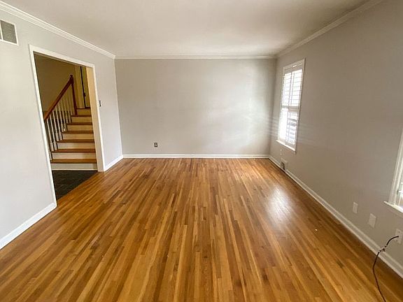 5th image of 5867 Brierdale Ave