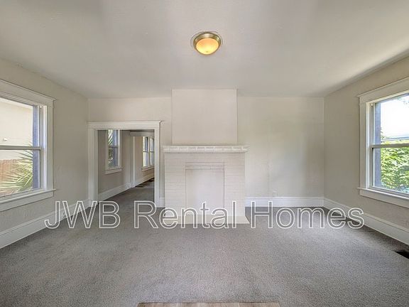 5th image of 203 17th St W #1