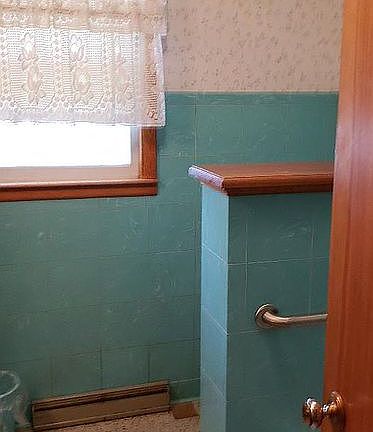 Upstairs bathroom. 