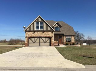 1471 Knightsbridge Rd, Marshfield, MO 65706