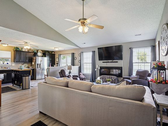 5th image of 7141 Karst Ct