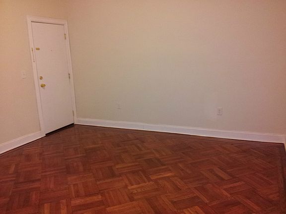 3rd image of 3143 Kennedy Blvd APT 102