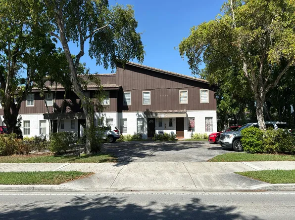 3920 Woodside Dr APT 14, Coral Springs, FL 33065