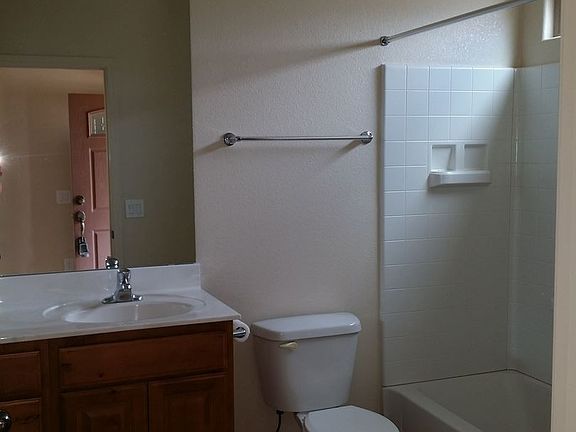 4th image of 4657 Big Bend St