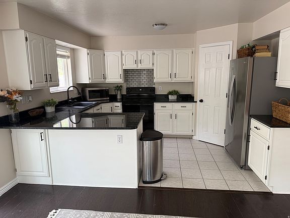 4th image of 1682 E Sunrise Meadow Dr S