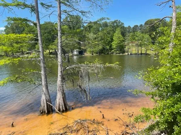 176 Legand Ln #8, Florien, LA 71429