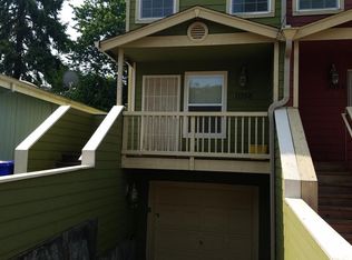 11758 SE Pine St, Portland, OR 97216