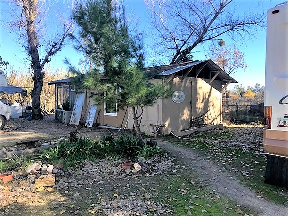 5th image of 24742 Hayes Ave
