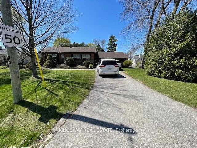 478 Wedgewood Dr — Photo 3