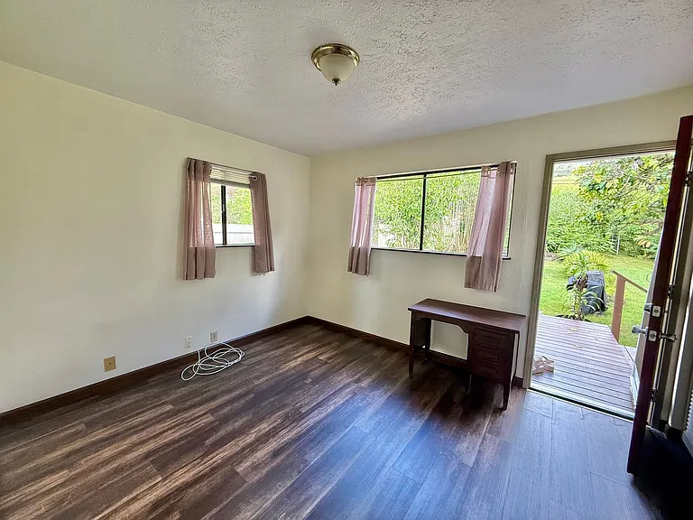 48 Ihe Pl — Photo 14