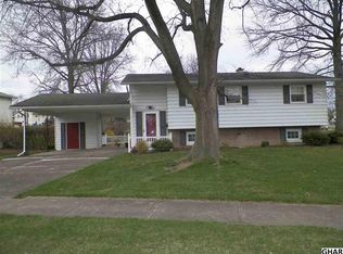 1 Heatherwood Rd, Middletown, PA 17057