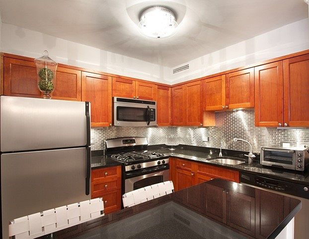 1st image of 400 E 77th St APT 6A