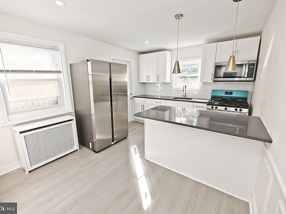 2nd image of 428 Millbank Rd