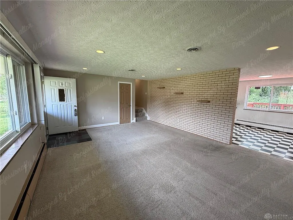 3 bed, 2.5 bath, 1792 sqft, $2,500 — Photo 4