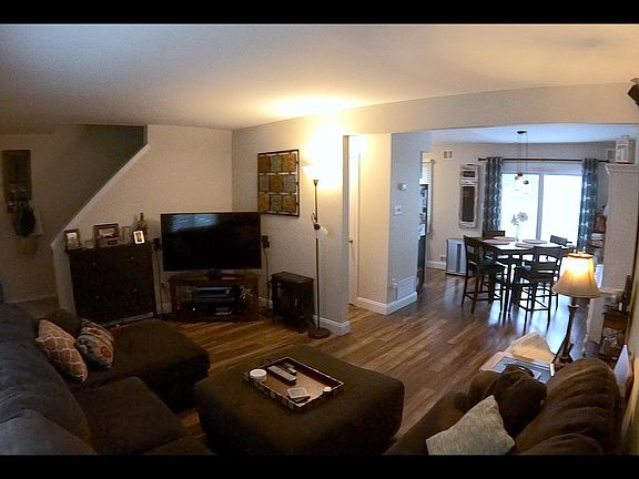 2nd image of 121 Roskeen Ct