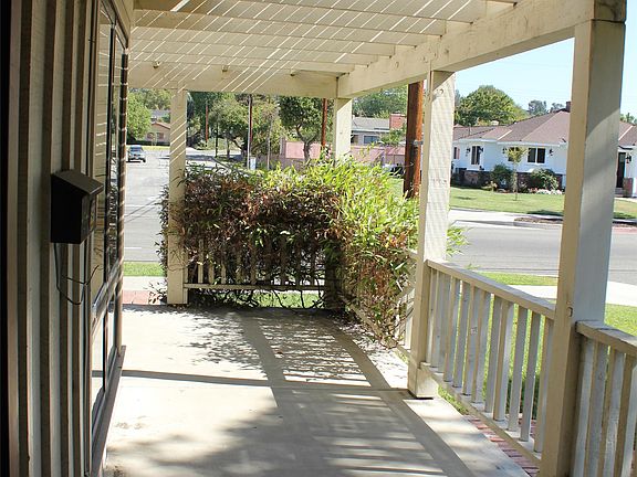 4th image of 1125 Lindendale Ave