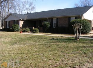 200 Carney Lake Rd, Winterville, GA 30683