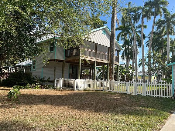 2nd image of 202 Allen Ave