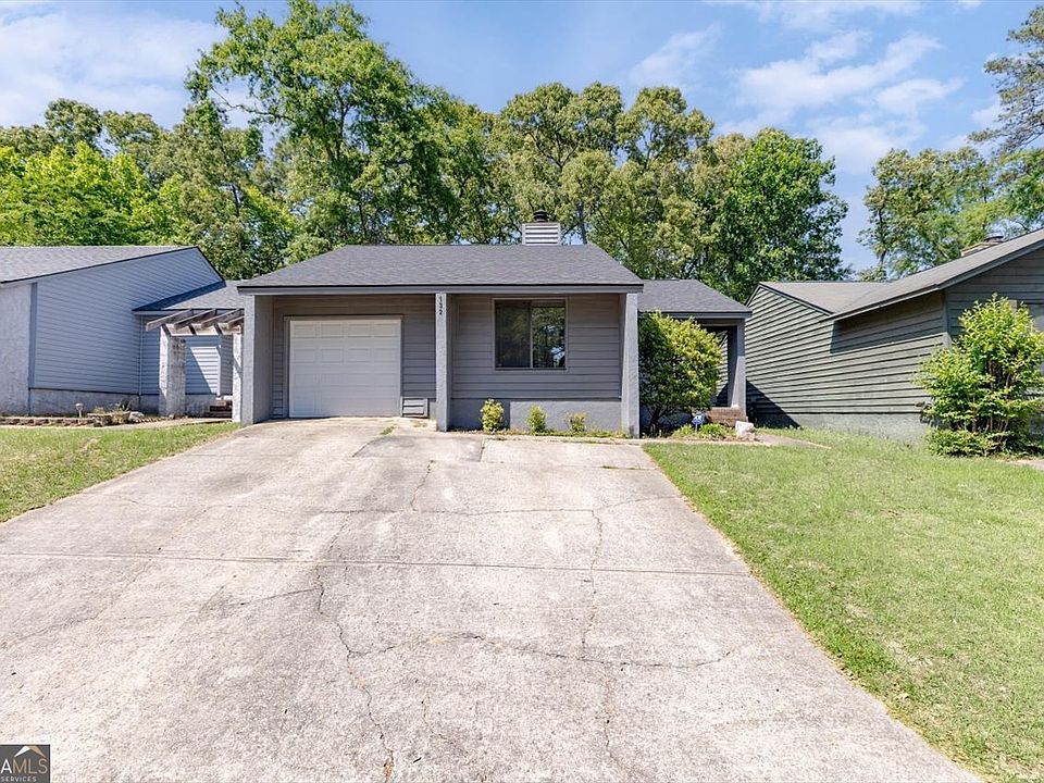 1st image of 132 Lake Pointe Dr