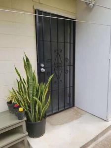1441 Puanakau St, Honolulu, HI, 96818
