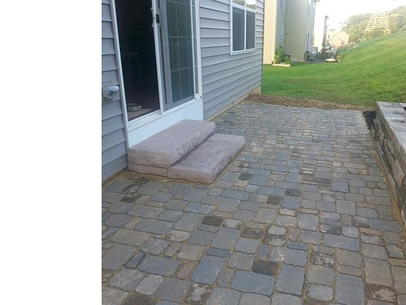 2nd image of 314 W 8th Ave