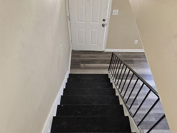 3rd image of 2256 Winston Way