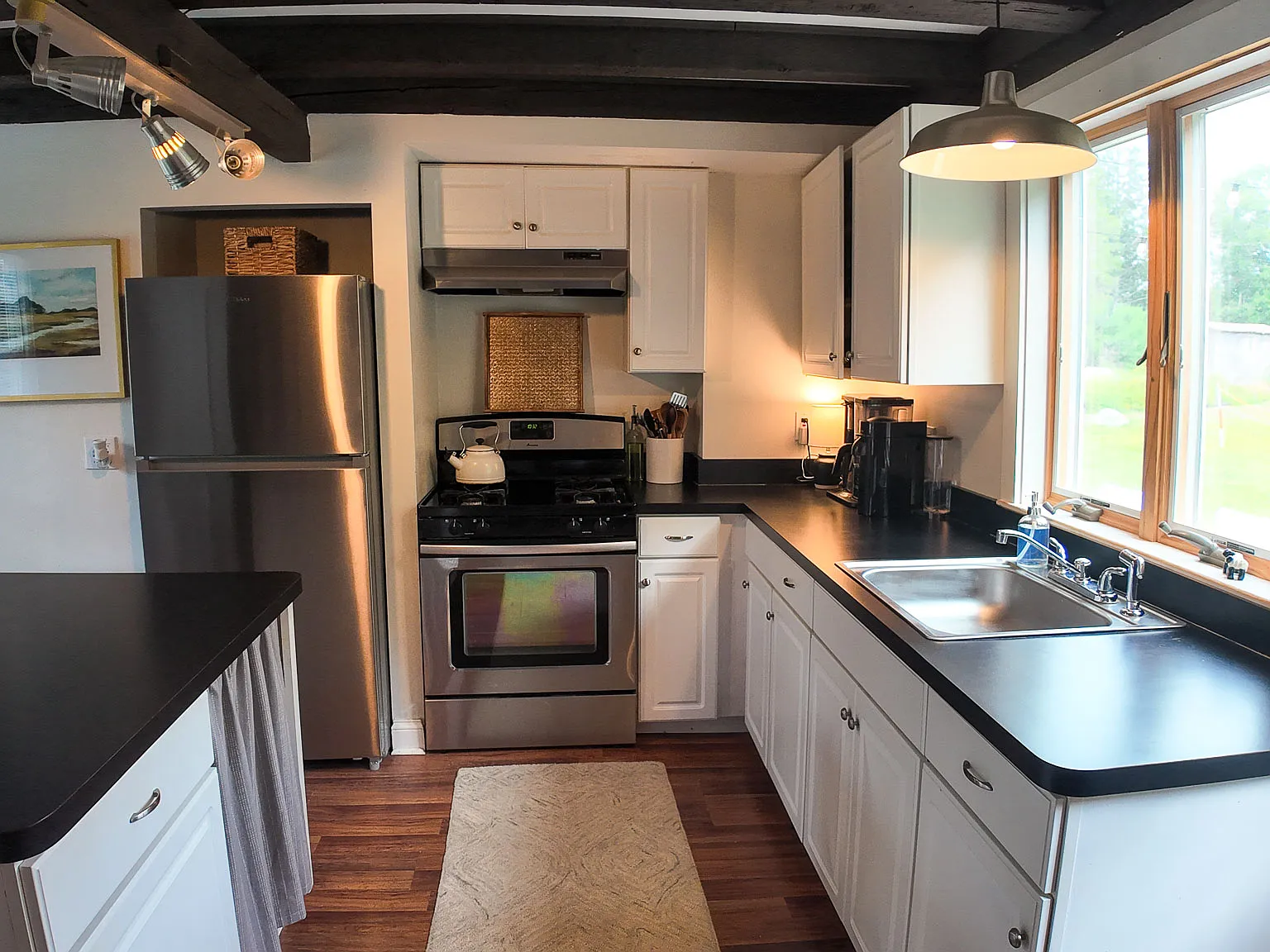 2 bed, 836 sqft, $2,500 — Photo 2