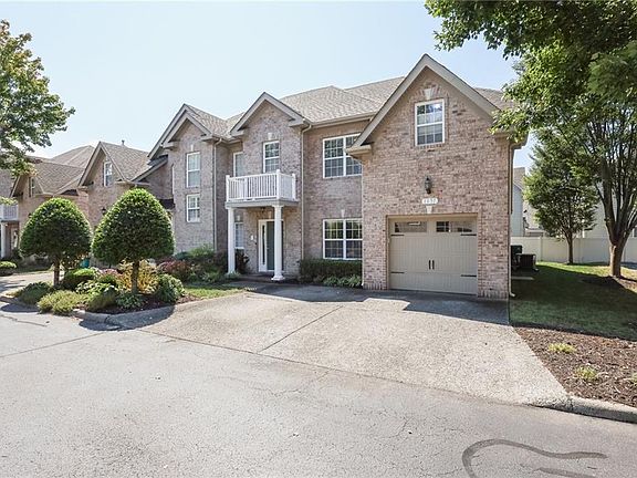 2nd image of 1037 Horton Pl