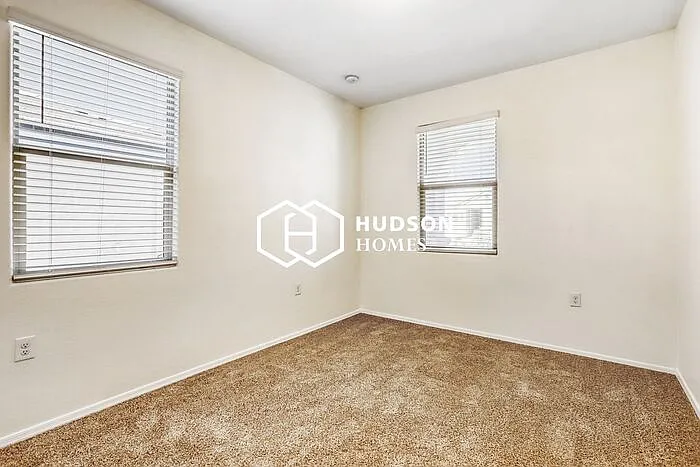 3001 N 306th Ln — Photo 21