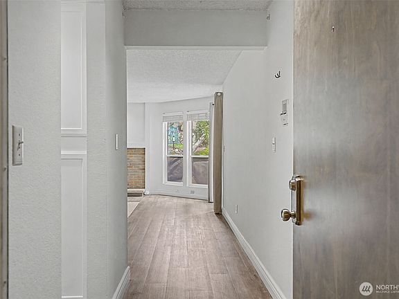 2nd image of 15209 Sunwood Blvd #B 21