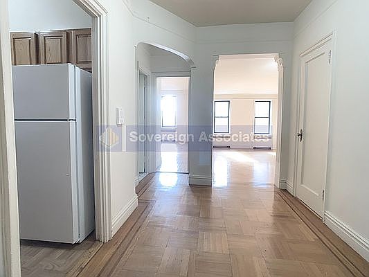 2nd image of 240 Cabrini Blvd #5B