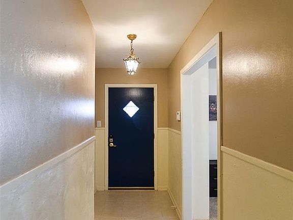 3rd image of 1 Belgrave Ct