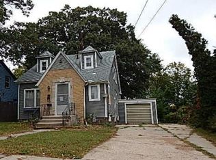 618 1st St SE, Mason City, IA 50401