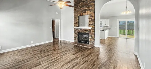 1184 Country Fields Ln — Photo 2