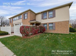 19520 Northridge Dr, Northville, MI 48167