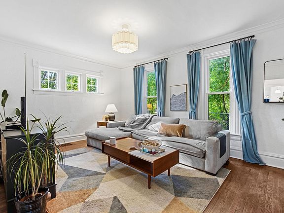 4th image of 629 Hall Ave