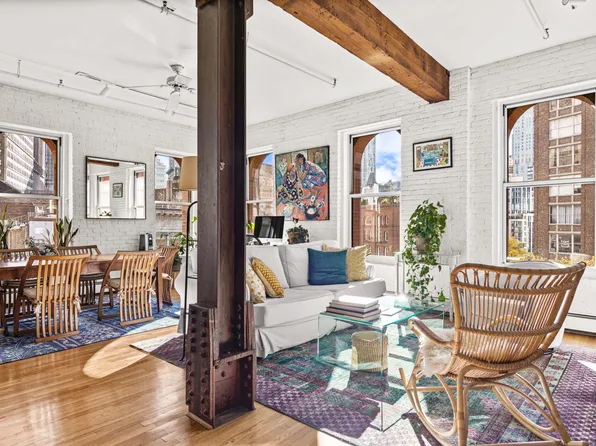 165 Duane Street image 4 of 29