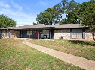 2293 An County Rd #359, Palestine, TX 75803