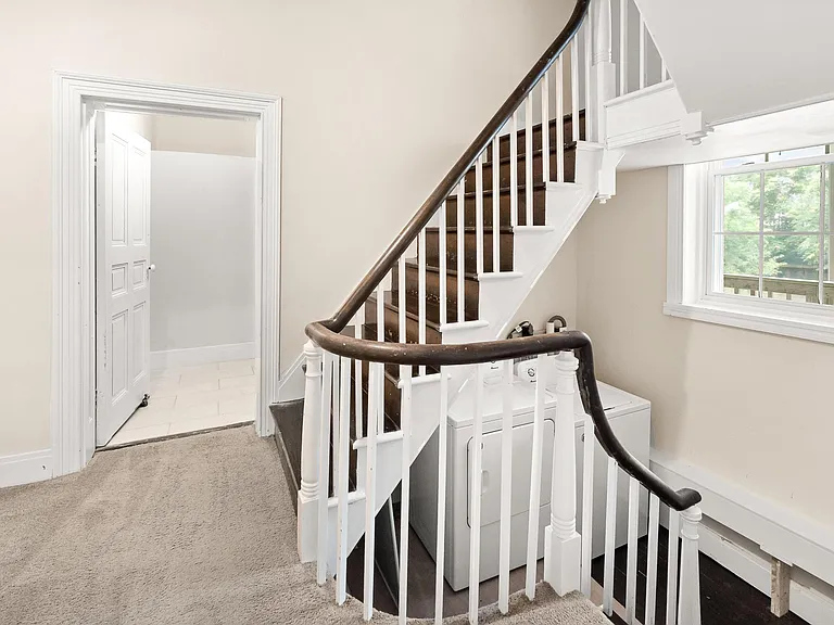 308 W Main St #U — Photo 2
