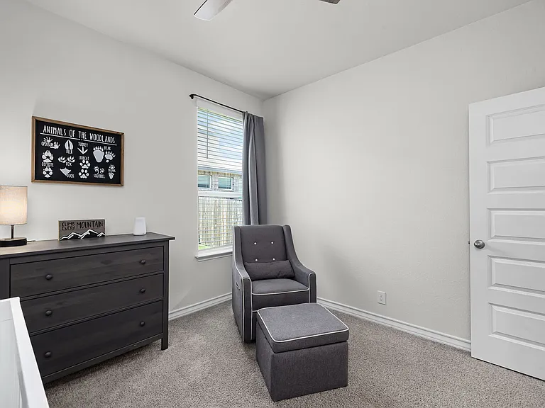 544 Lilac Shls — Photo 42