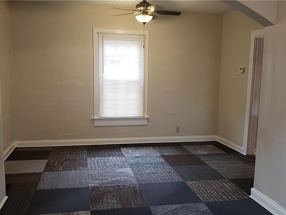 3rd image of 40 Knecht Dr
