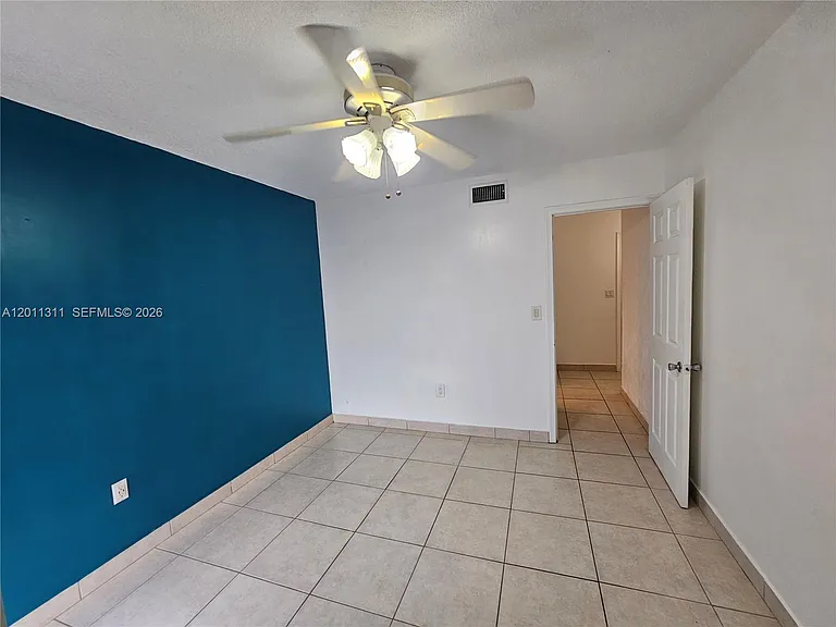 1912 SW 17th Ave #11 — Photo 14