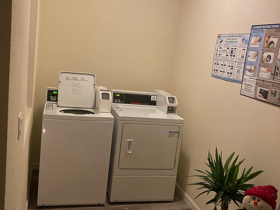 Shared Laundry room